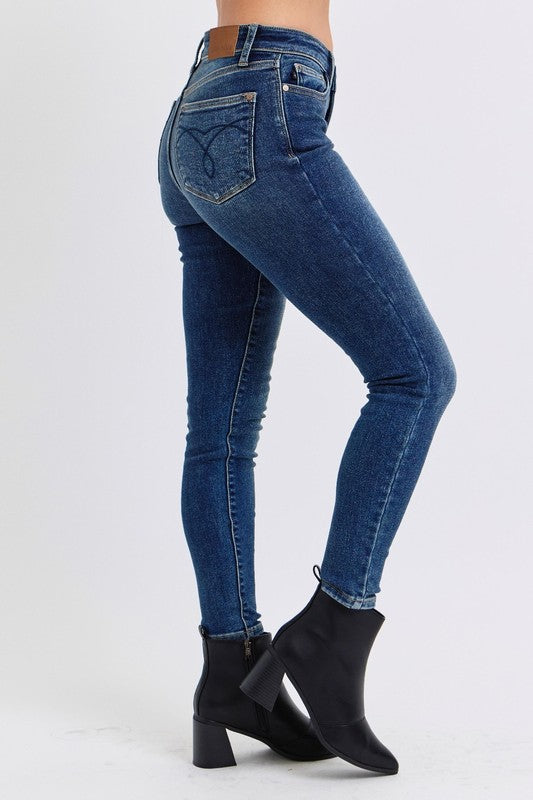 Judy Blue Mid-Rise Waist Skinny Jeans with Thermal Lining Including Plus Sizes