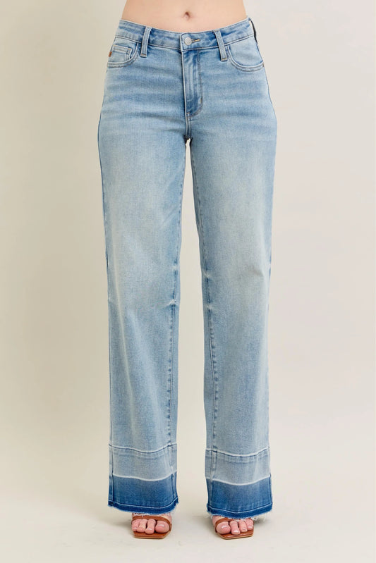Judy Blue Wide Leg Jeans With Released Hem. Light Wash.