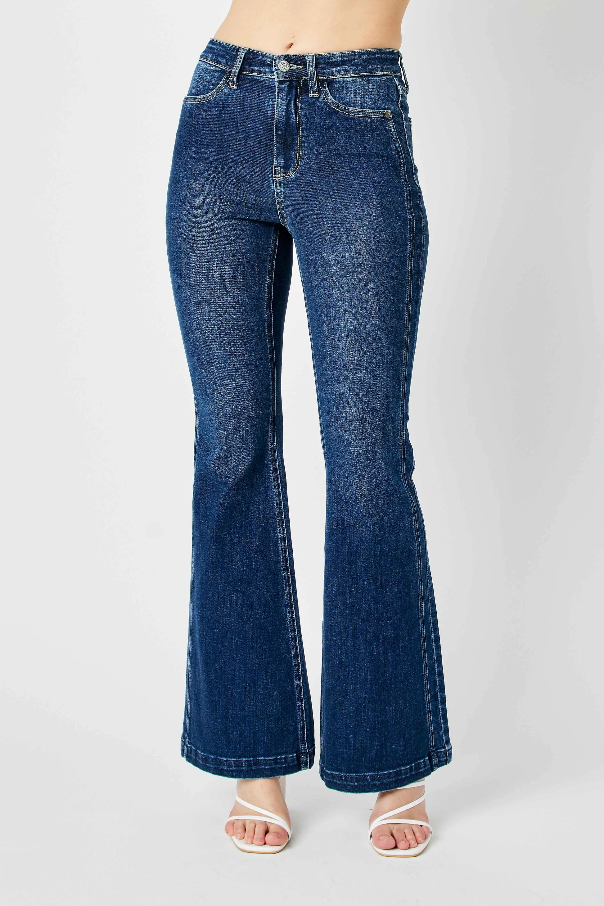 Judy Blue High Waist Side Seam Detail Flare Jeans. Dark Wash.
