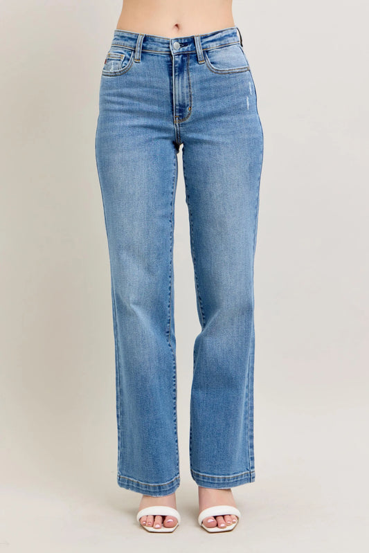 Judy Blue High Waist Straight Jeans. Medium Wash.